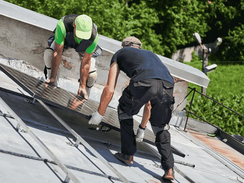 Roofing Safety Guidelines: Protecting People and Property